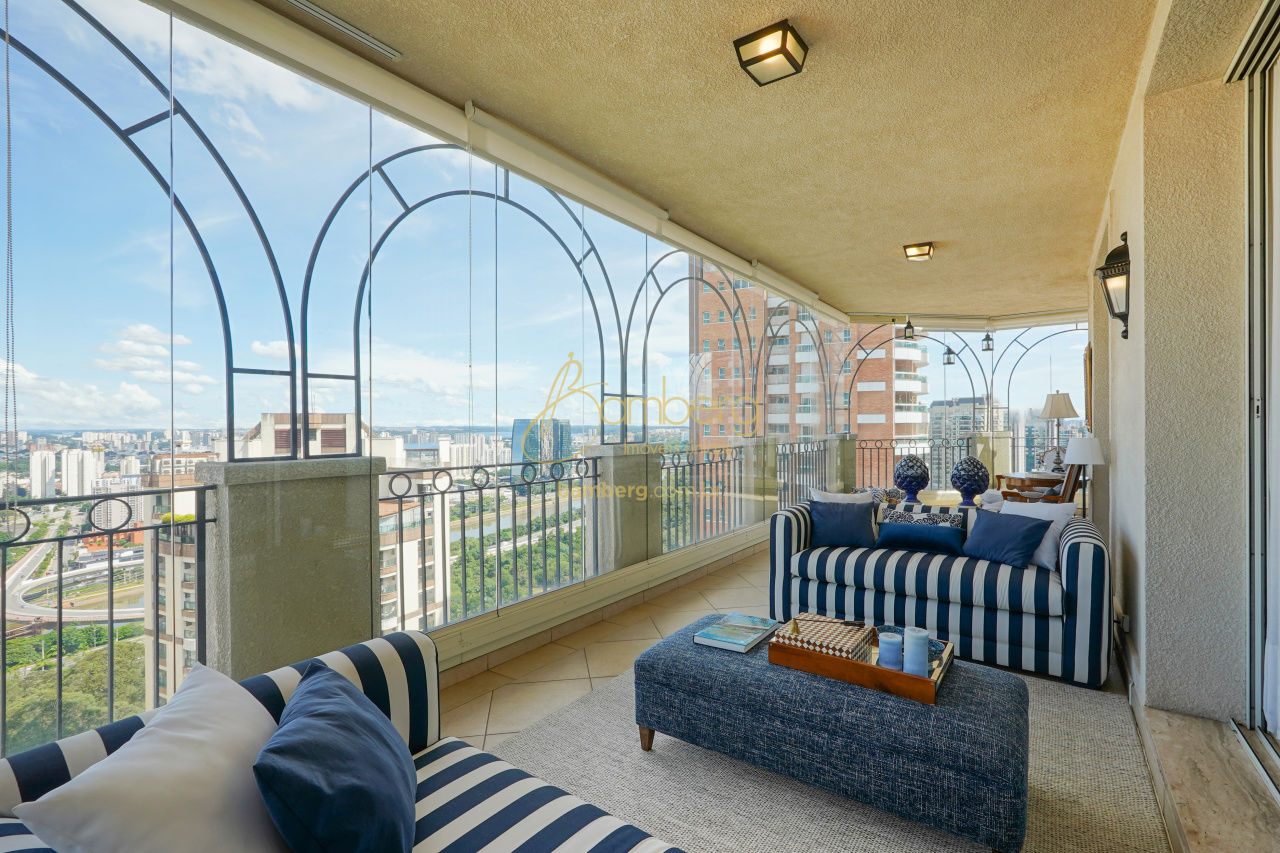 Apartamento no bairro Panamby - São Paulo