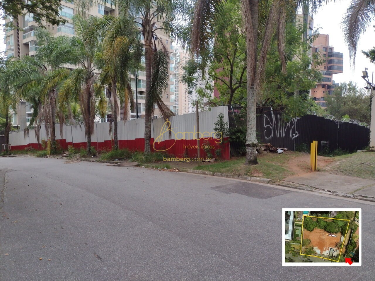 Terreno no bairro Panamby - São Paulo