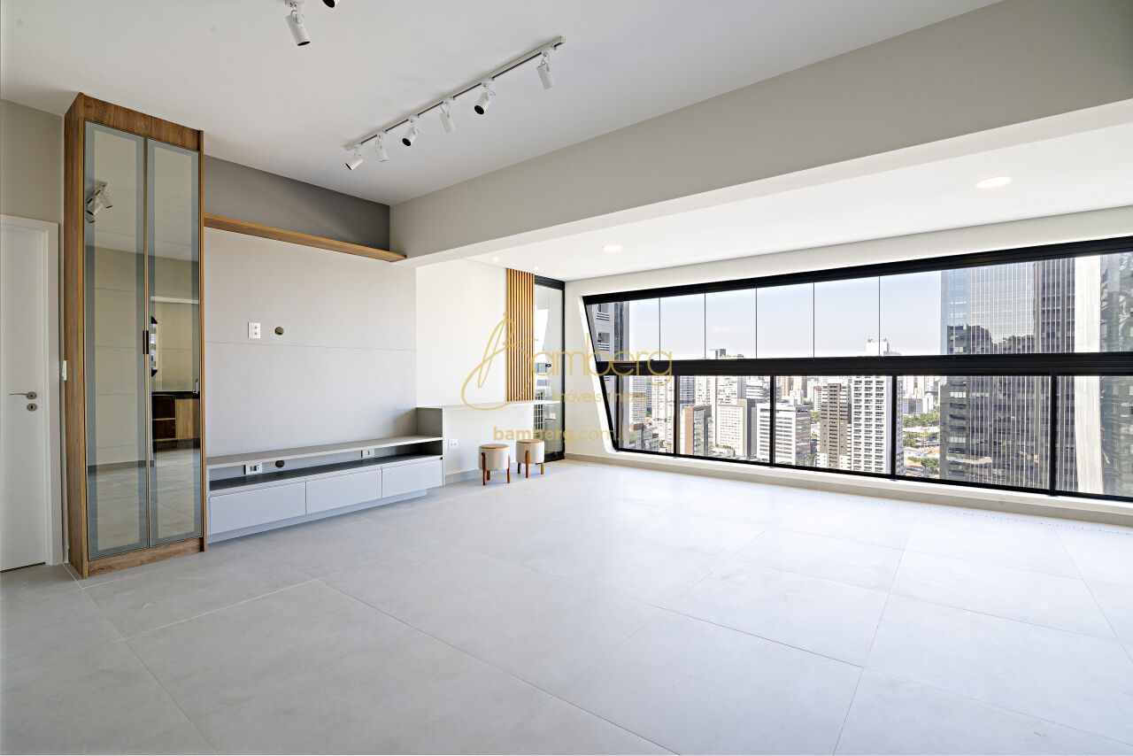 Apartamento no bairro Chácara Santo Antônio  - São Paulo