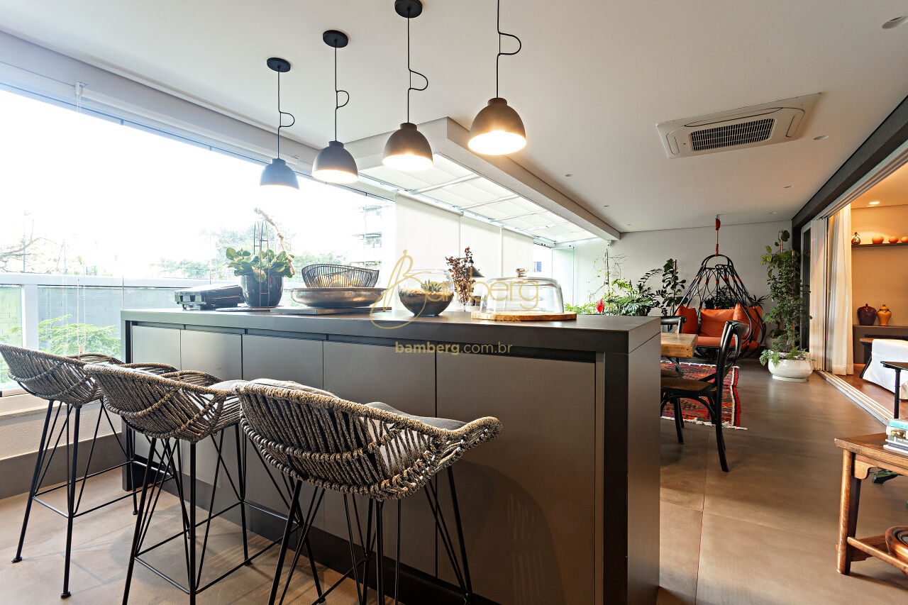 Apartamento no bairro Chácara Santo Antônio  - São Paulo