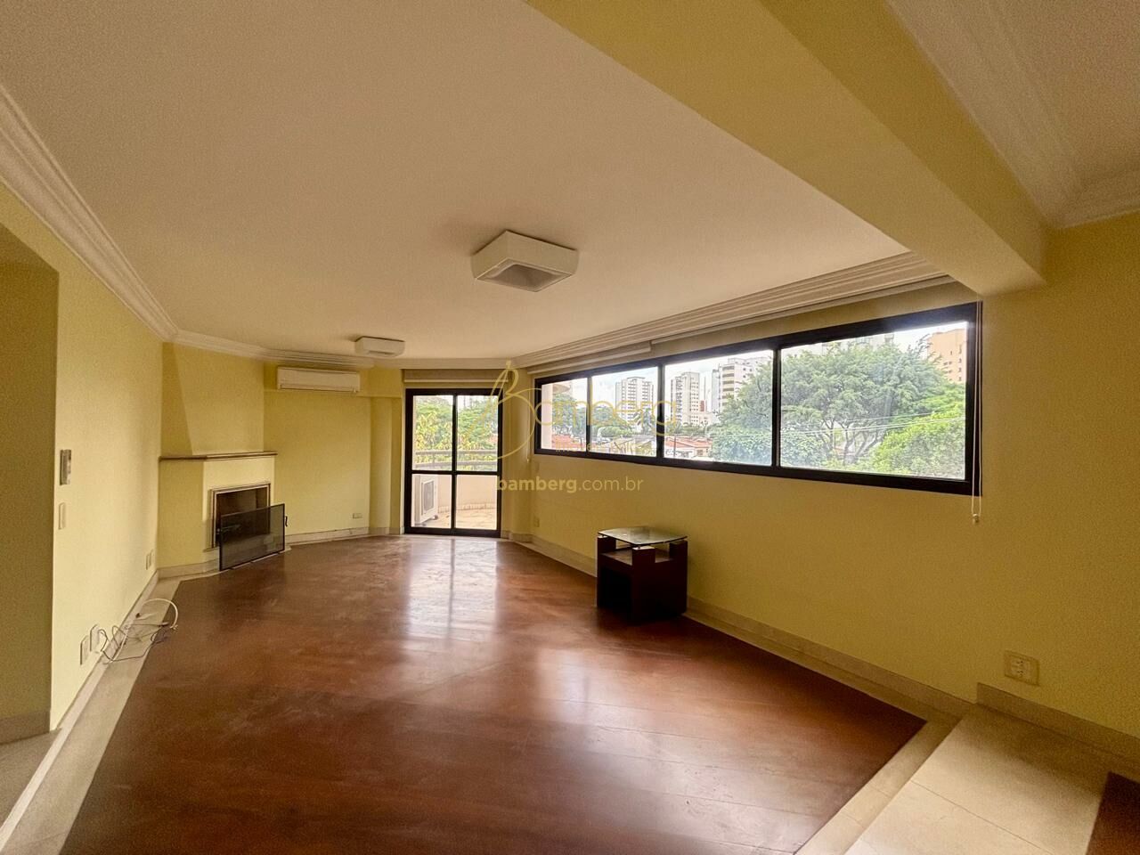Apartamento no bairro Campo Belo - São Paulo