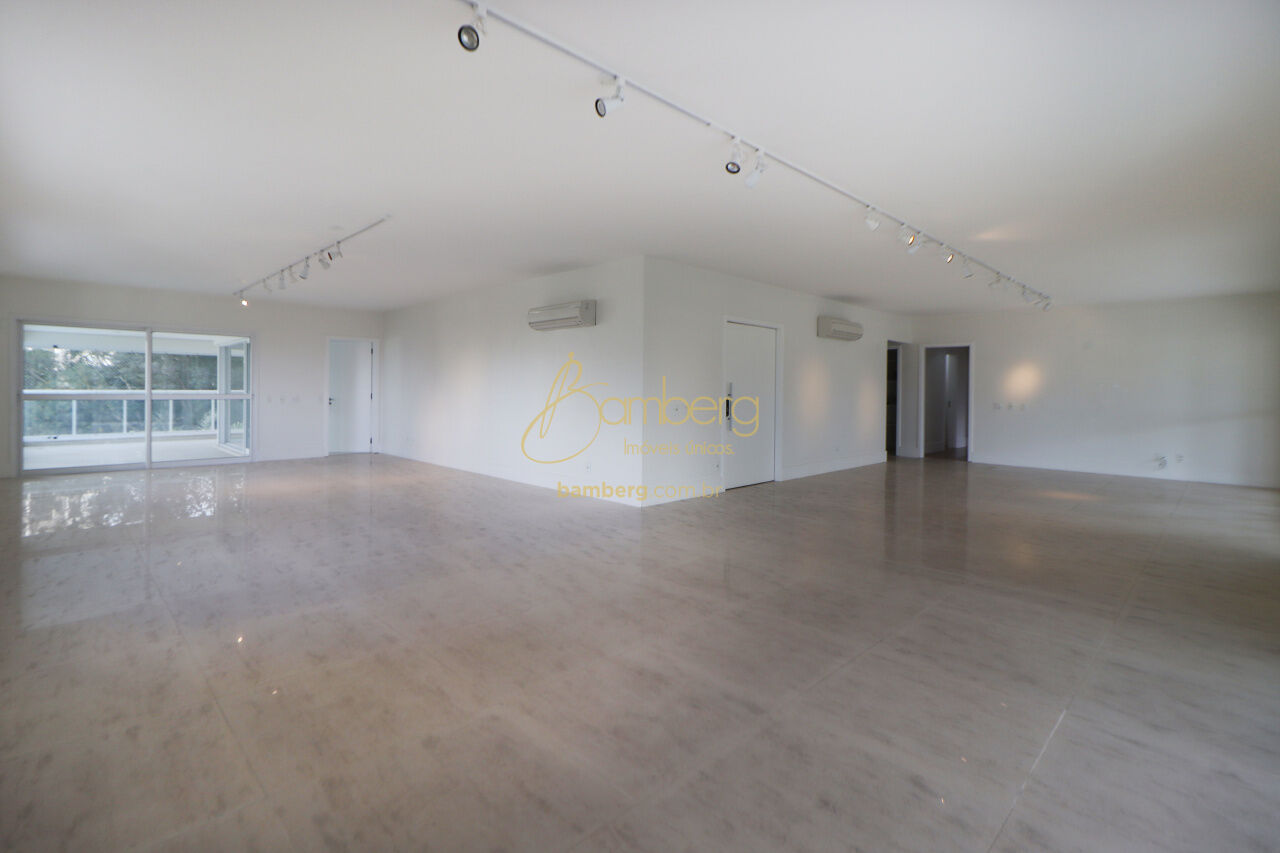 Apartamento no bairro Panamby - São Paulo
