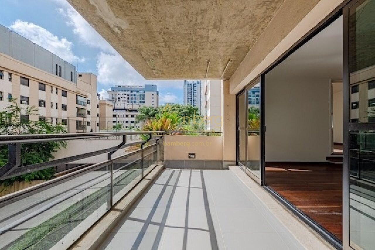 Apartamento no bairro Real Parque - São Paulo