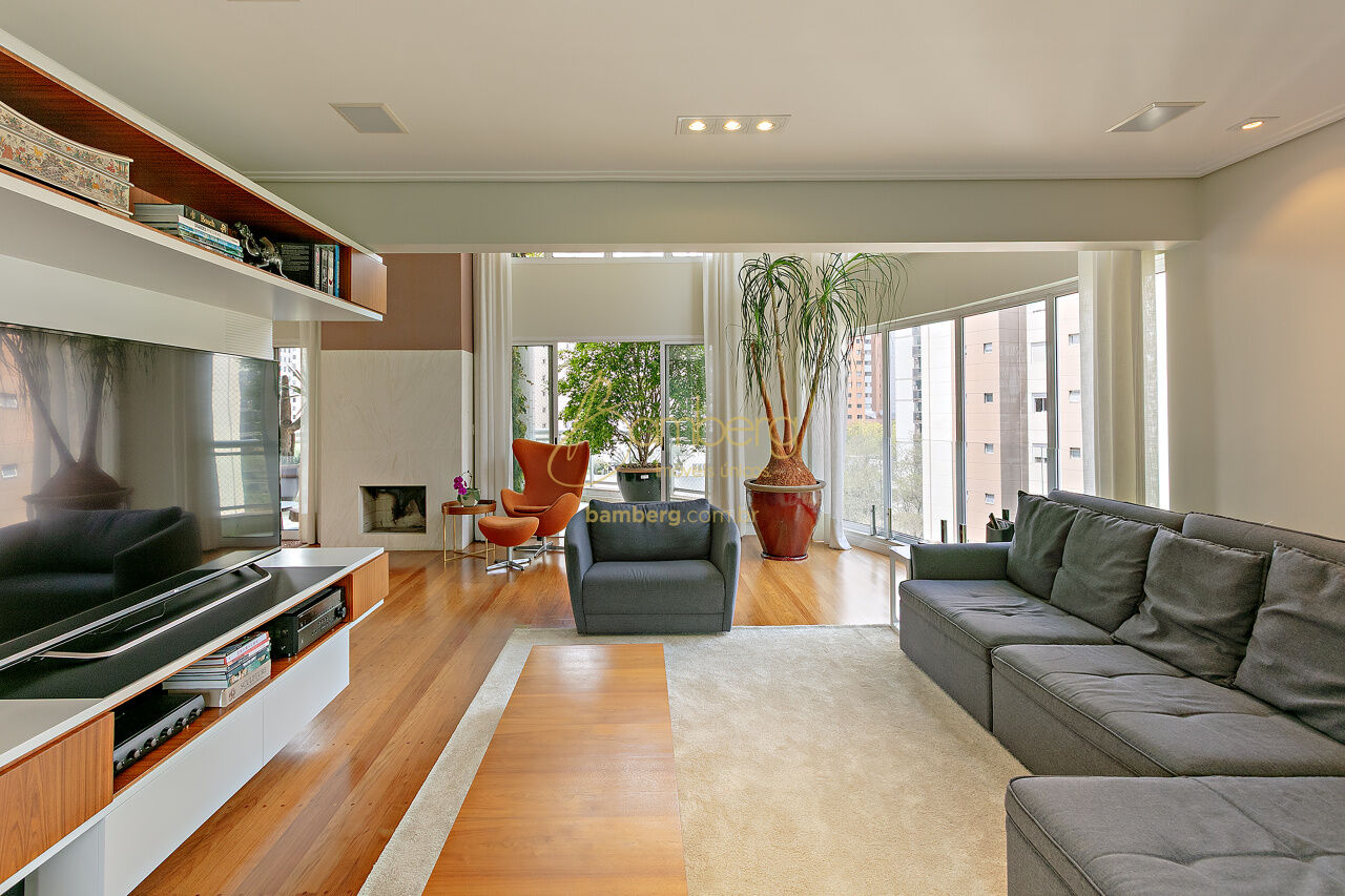 Apartamento no bairro Panamby - São Paulo
