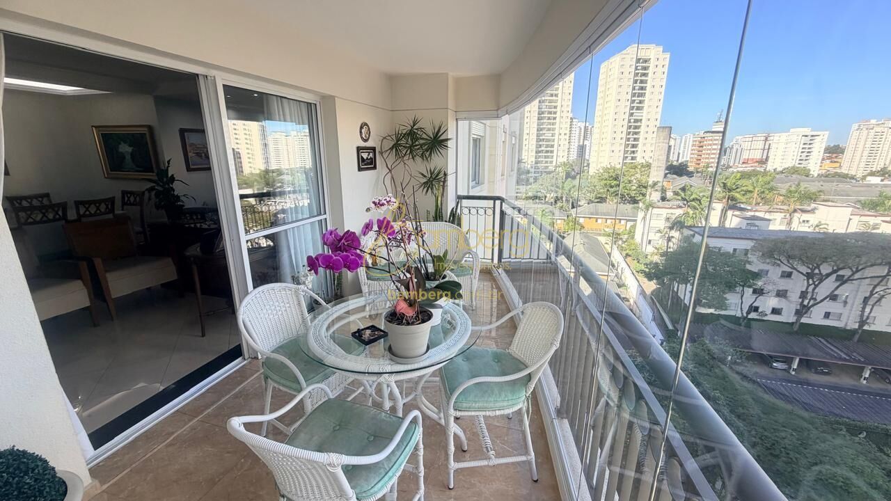Apartamento no bairro Vila Sofia - São Paulo
