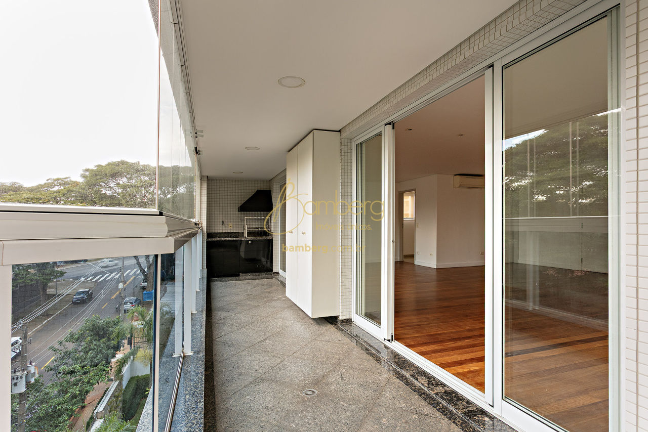 Apartamento no bairro Moema - São Paulo