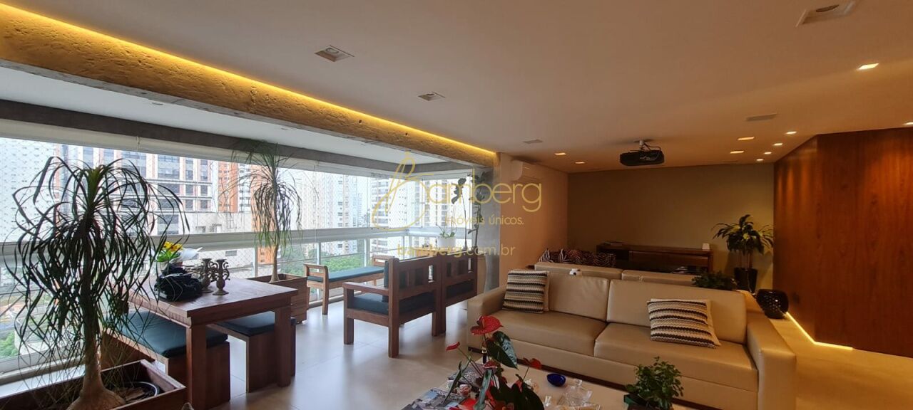 Apartamento no bairro Panamby - São Paulo
