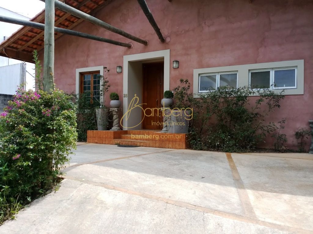 Casa no bairro Granja Viana - Carapicuíba