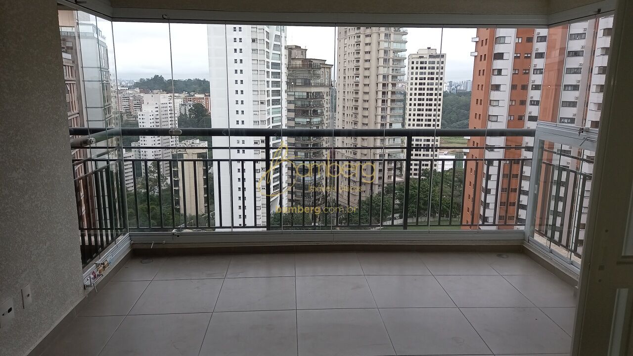 Apartamento no bairro Panamby - São Paulo