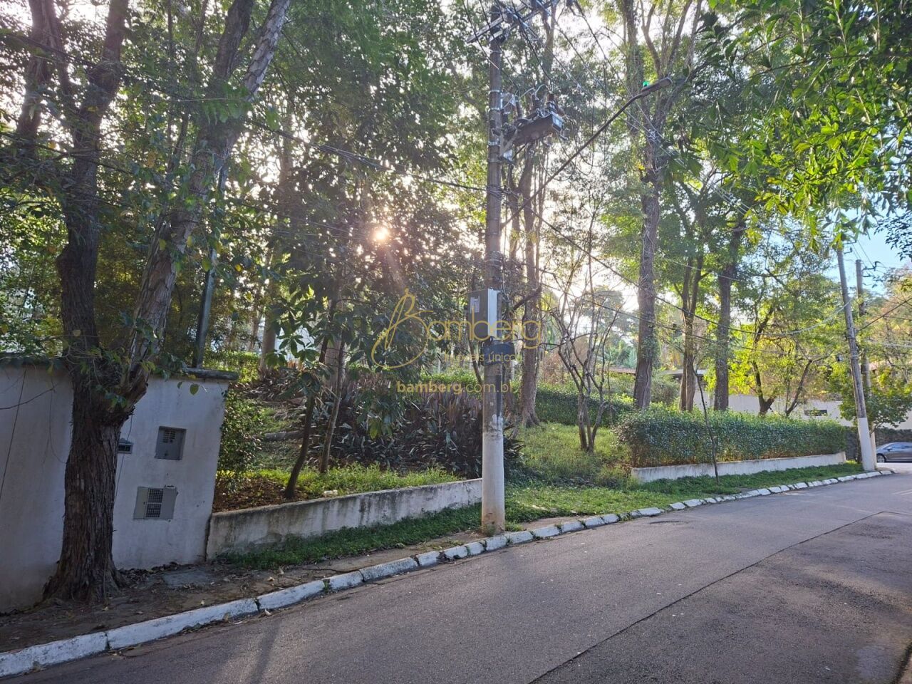 Terreno no bairro Vila Tramontano - São Paulo