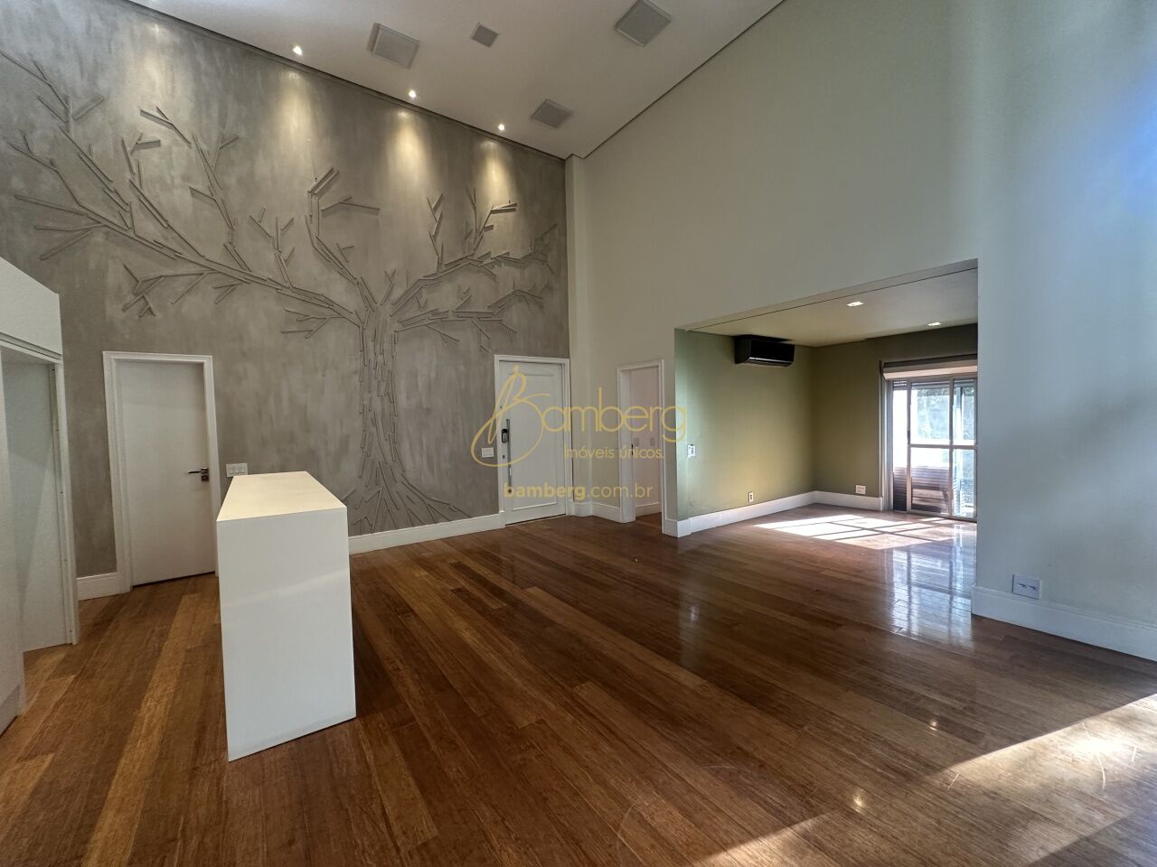 Apartamento no bairro Panamby - São Paulo