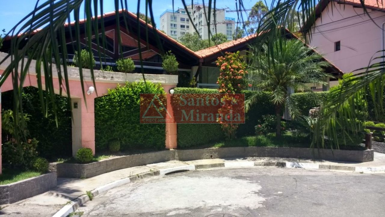 Condomínio para Venda - Jardim Regina