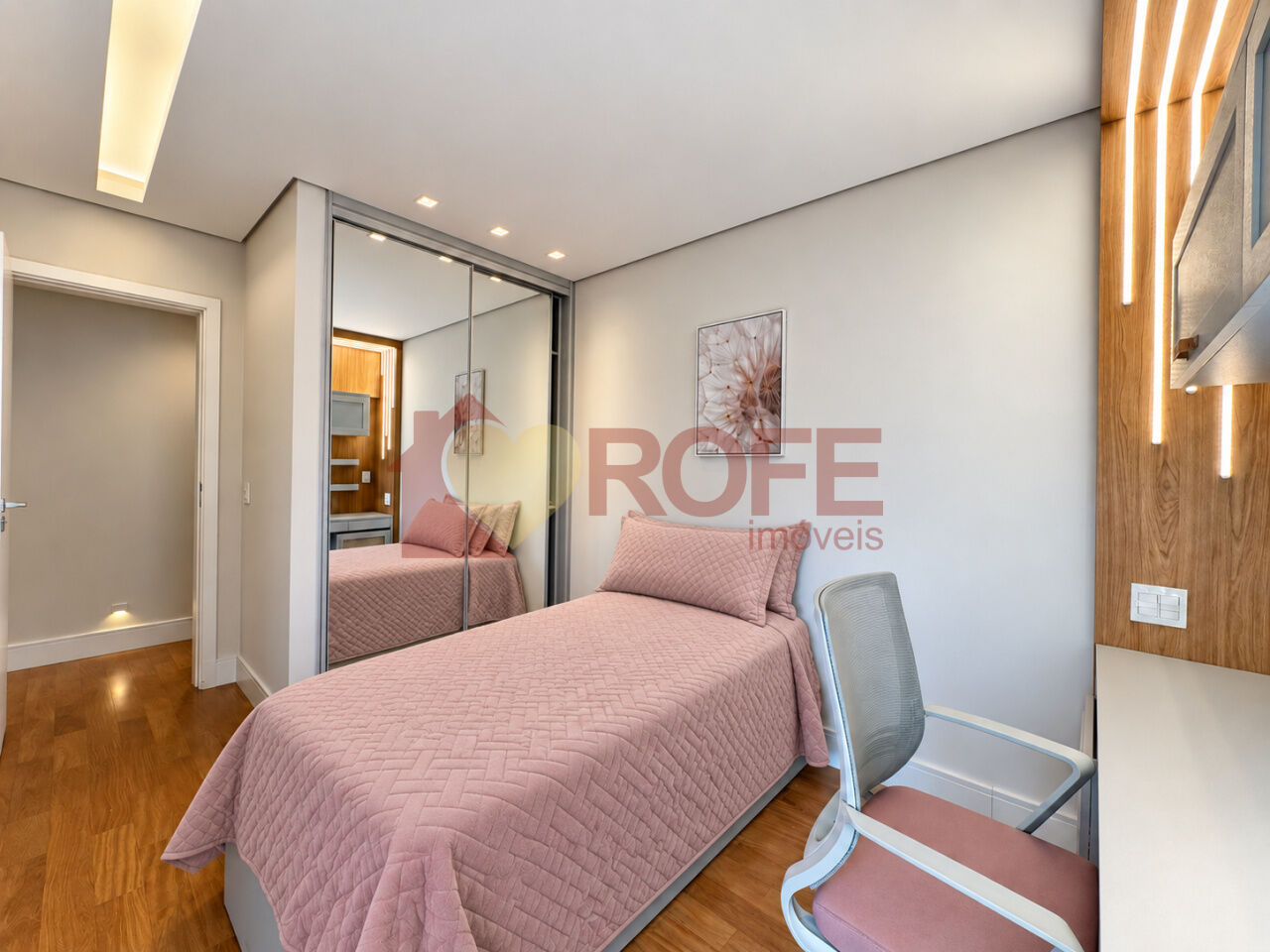 Foto 34 - RF12031