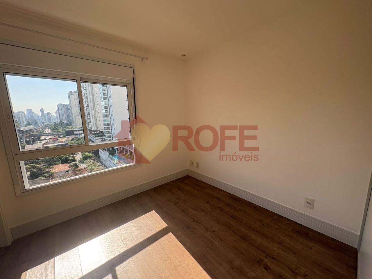 Foto 7 - RF14031