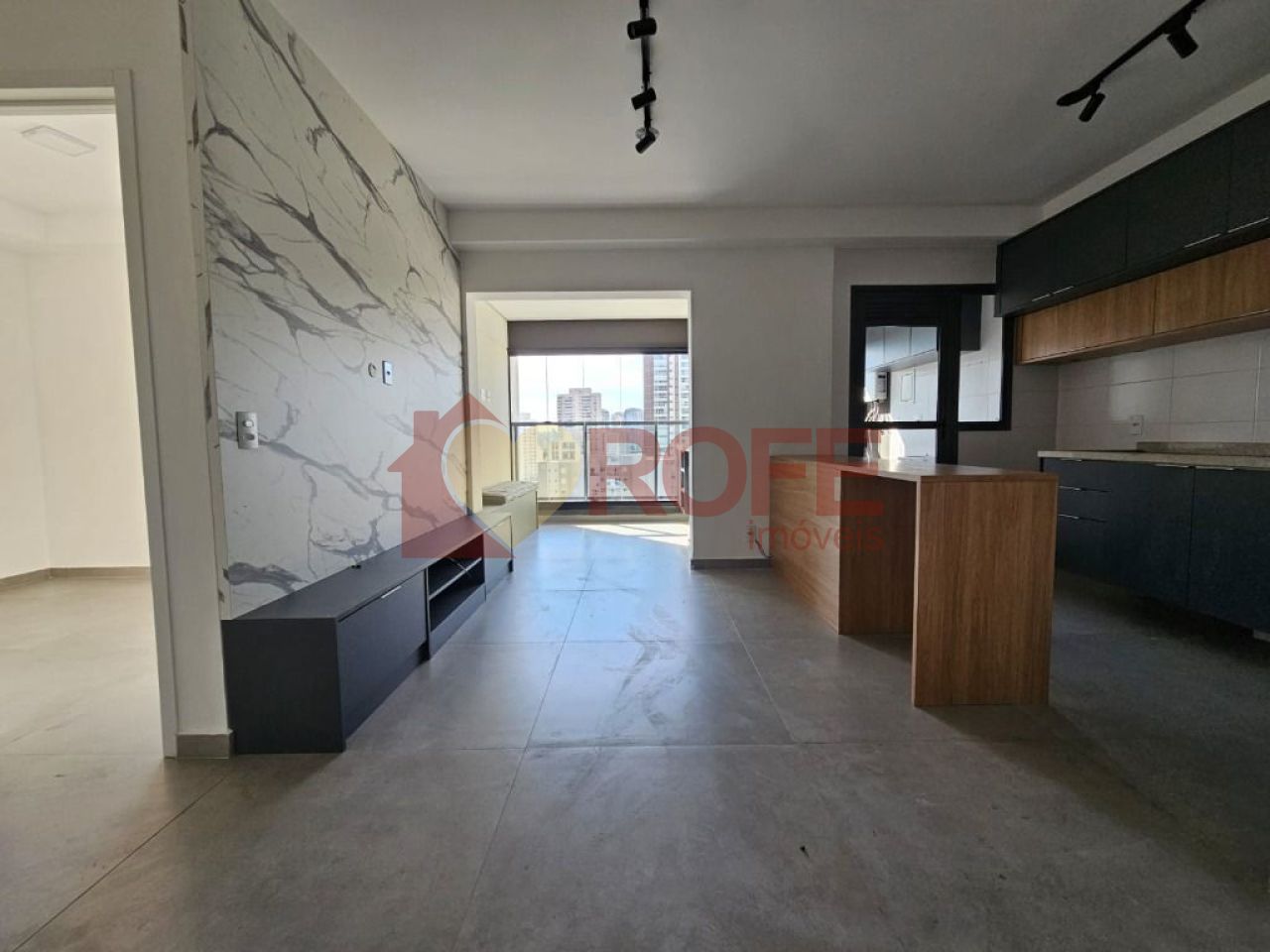 Foto 2 - RF14850