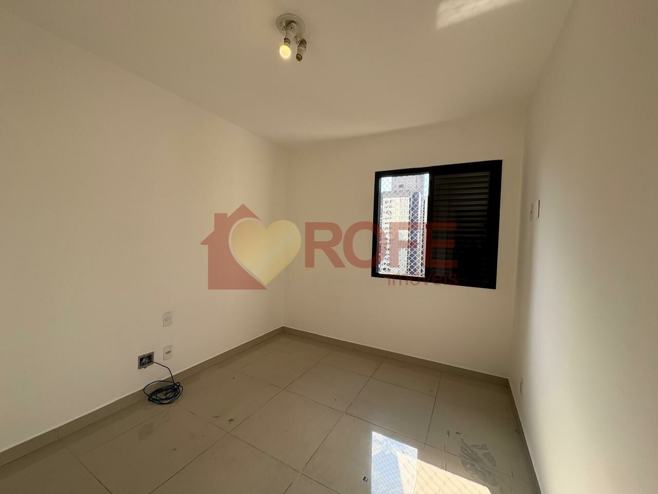 Foto 5 - RF15300