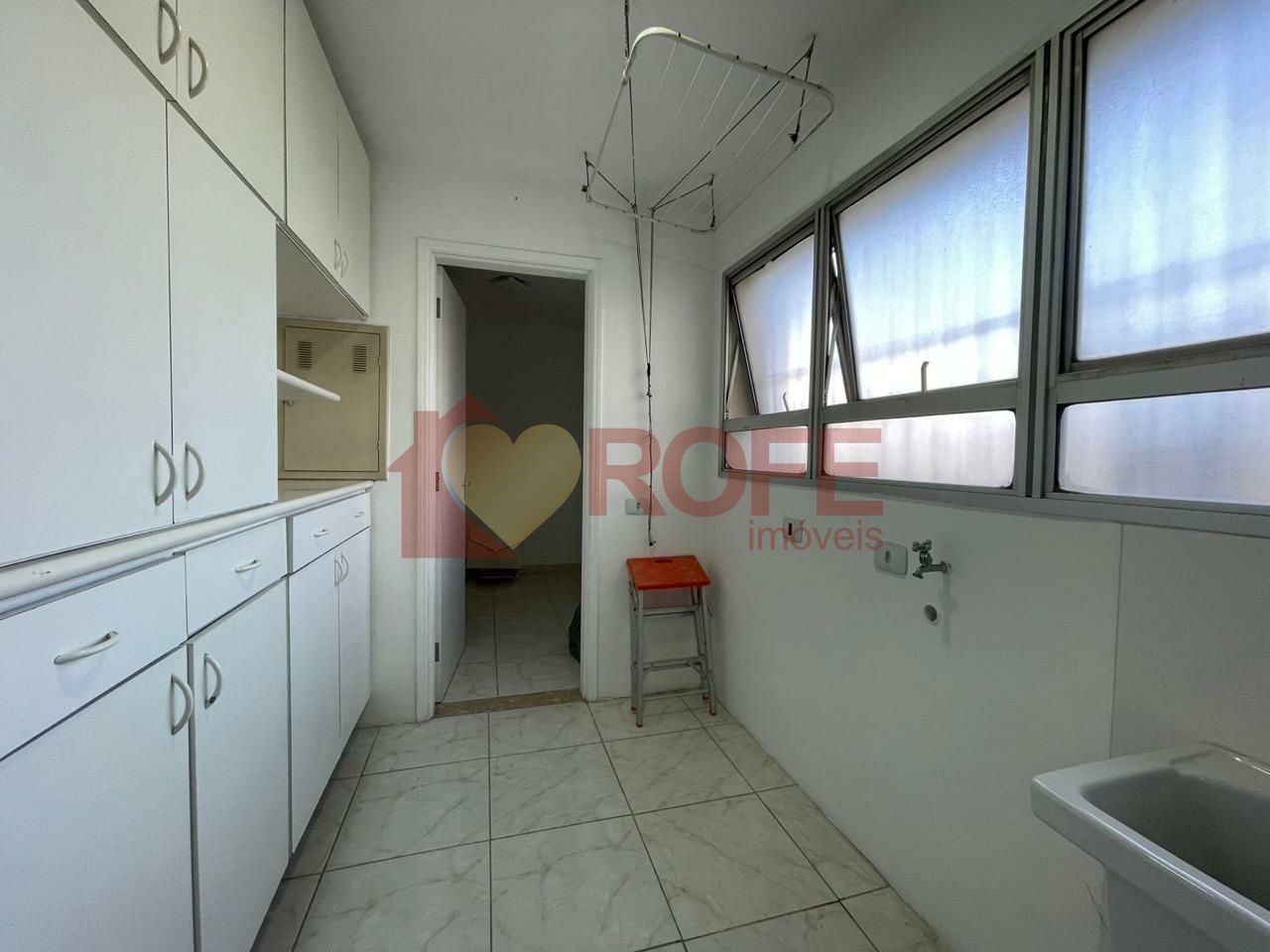 Foto 7 - RF16273
