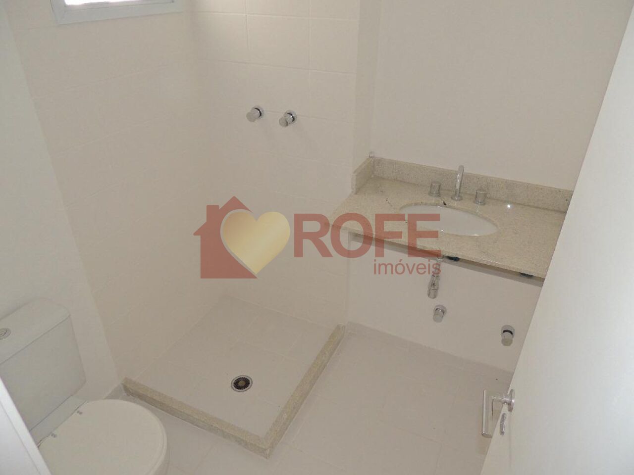 Foto 12 - RF164
