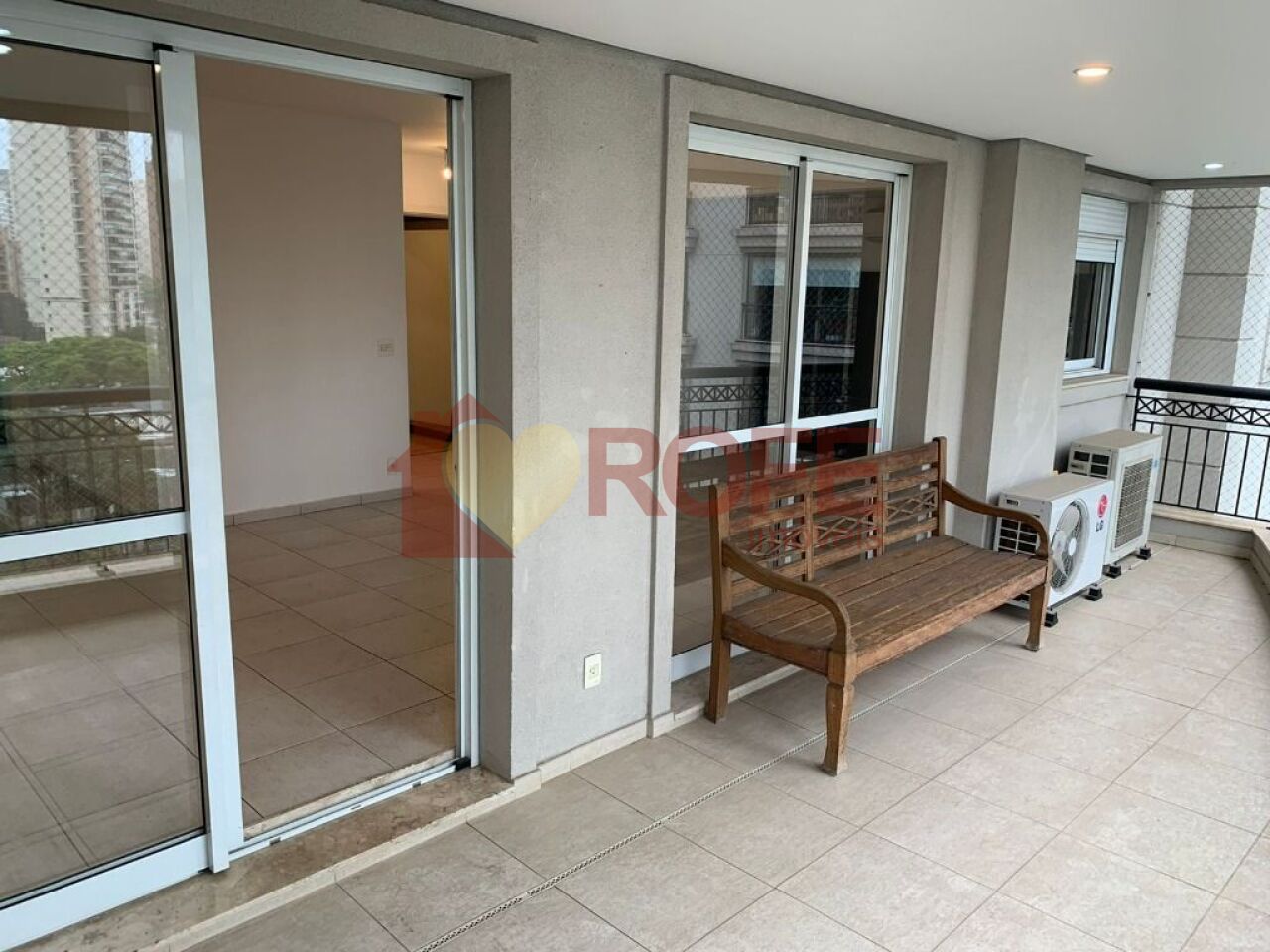 Foto 4 - RF17384