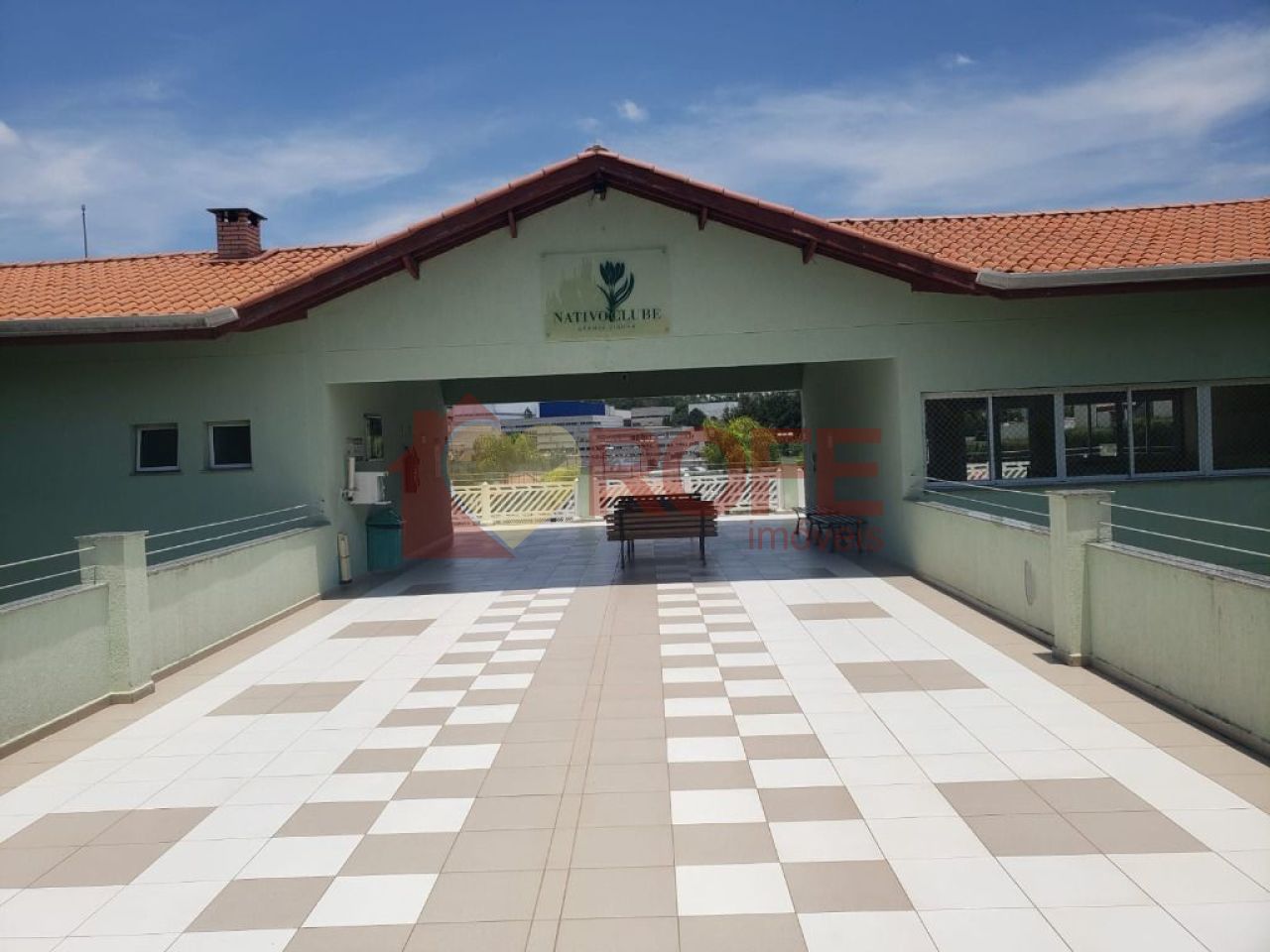 Foto 2 - RF17859