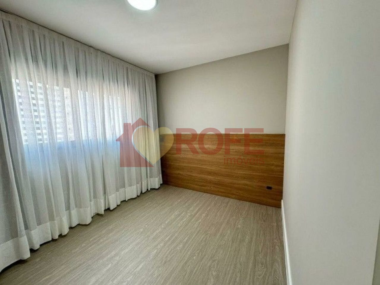 Foto 5 - RF18039