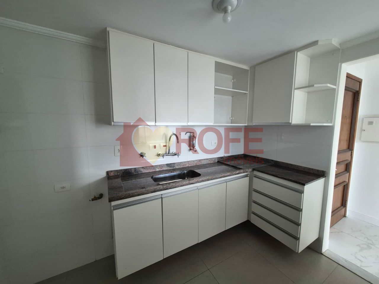 Foto 5 - RF18548