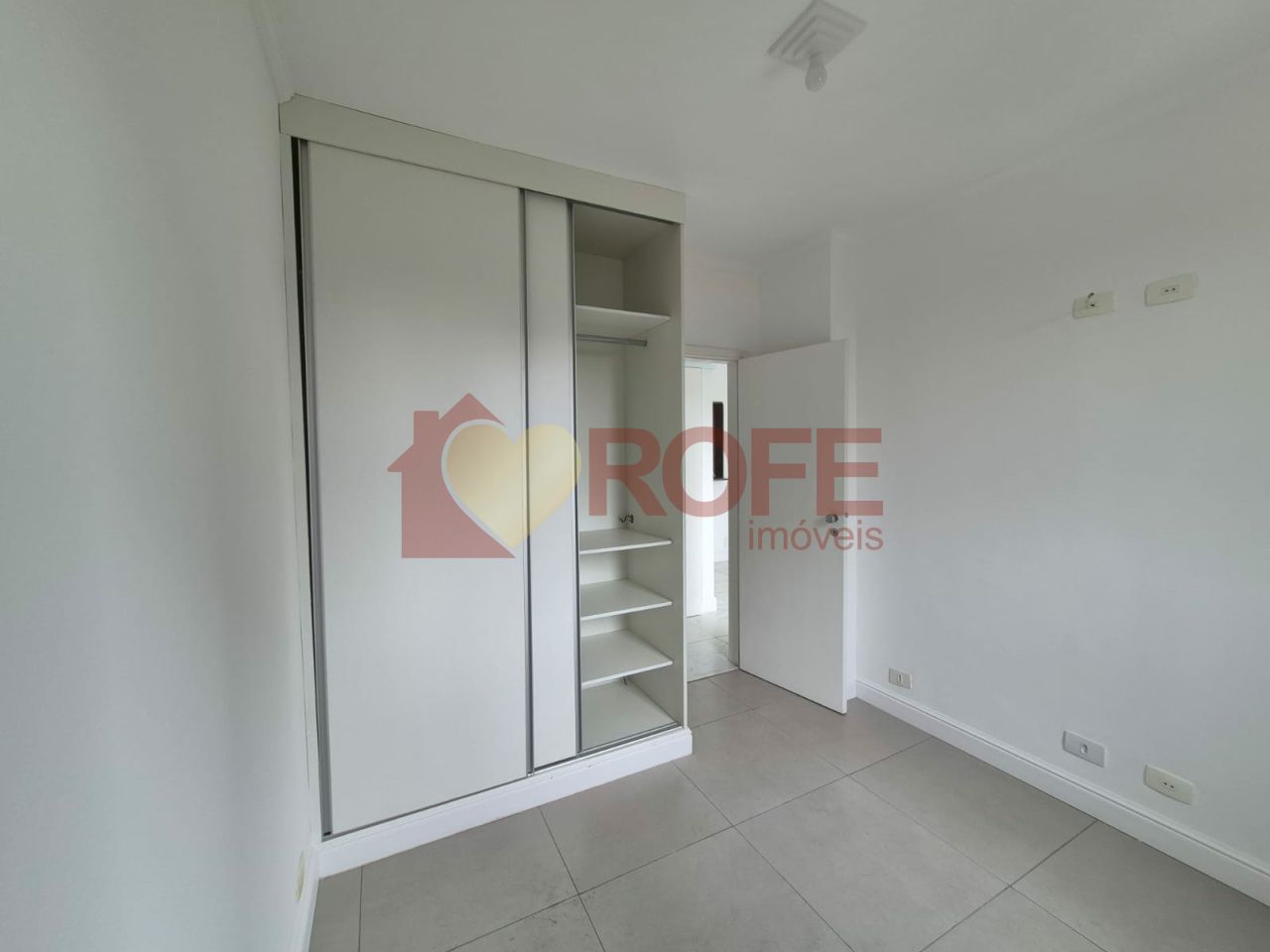 Foto 24 - RF18548