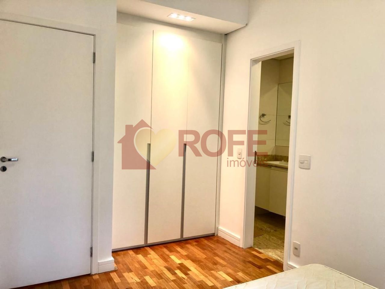 Foto 17 - RF18918