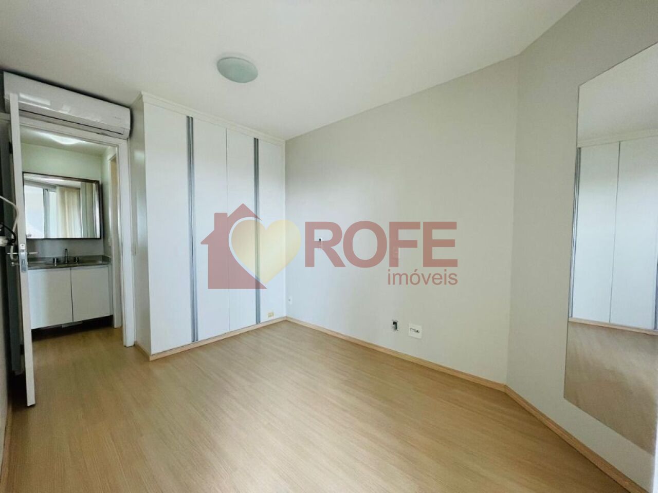 Foto 6 - RF19136