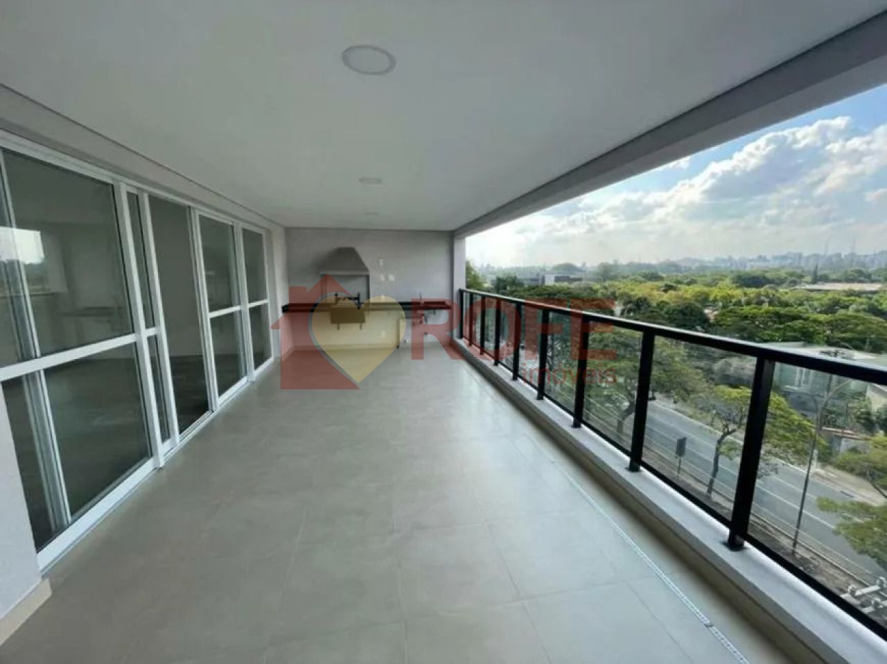 Foto 2 - RF20253