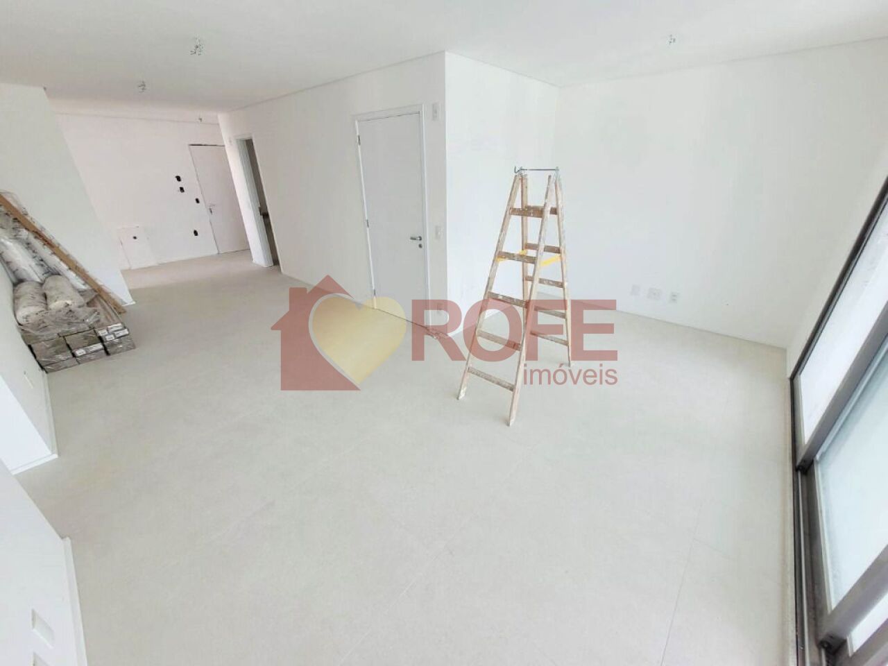 Foto 2 - RF20809