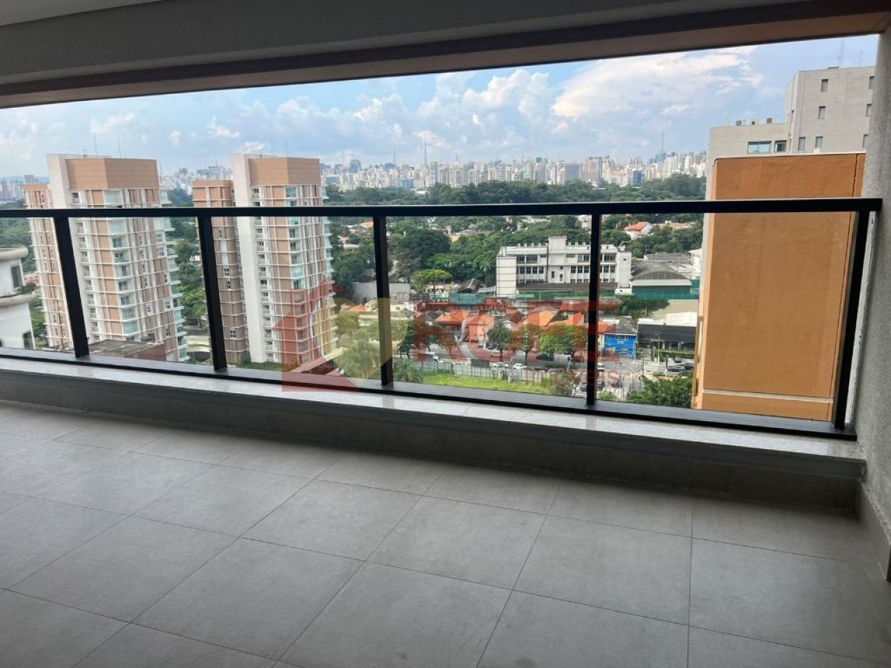 Foto 5 - RF20824