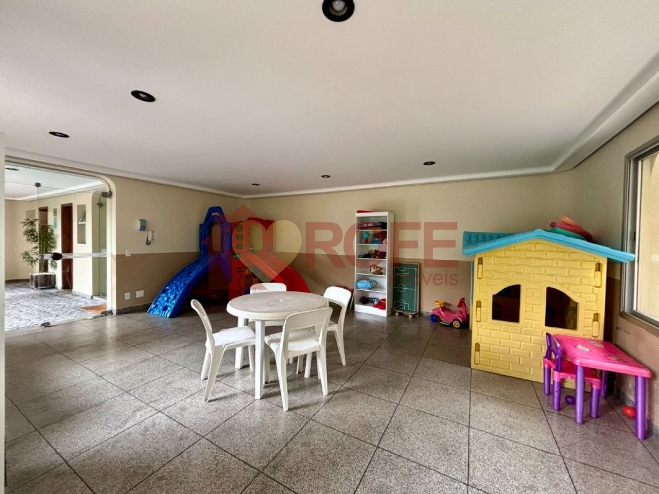 Foto 42 - RF23840
