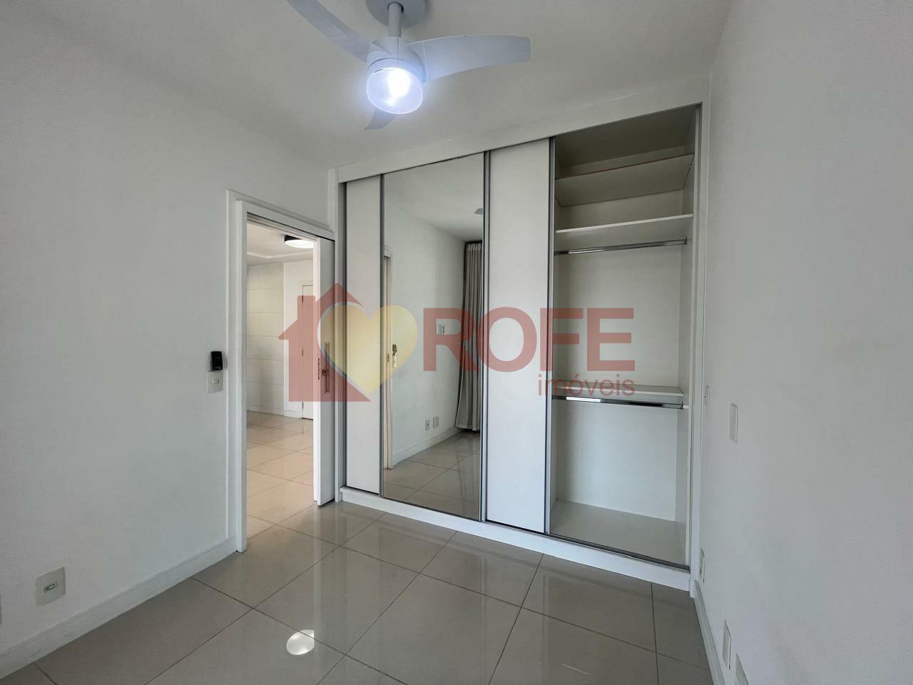 Foto 8 - RF239