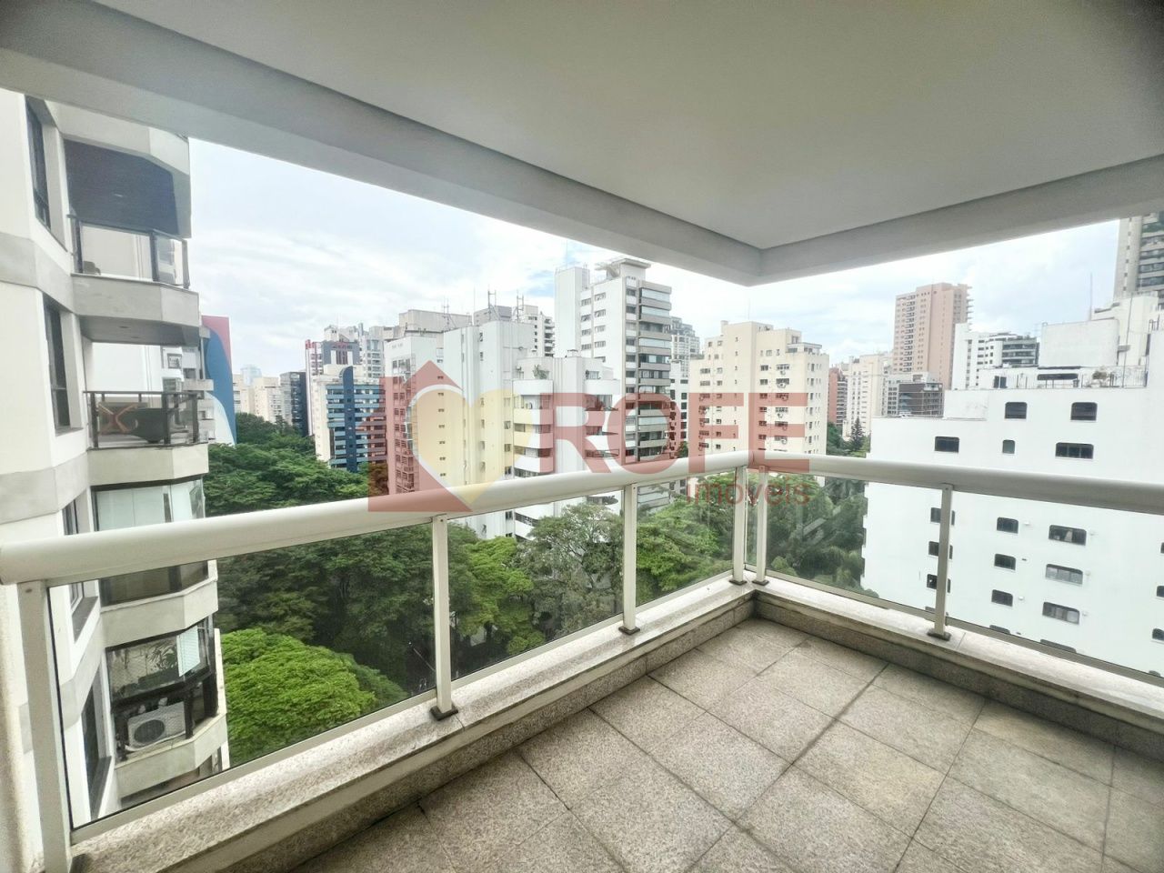 Foto 9 - RF2409