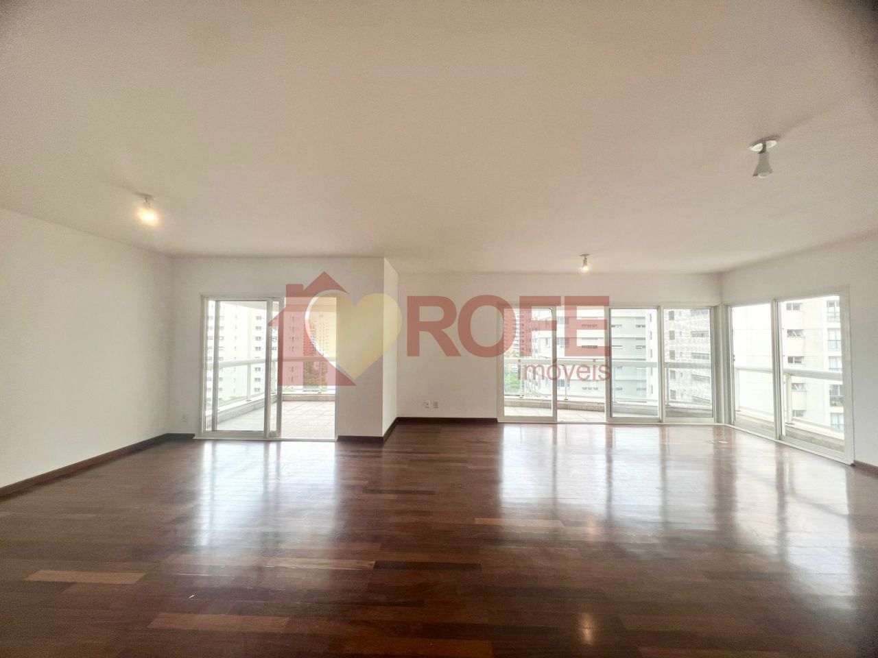 Foto 3 - RF2409