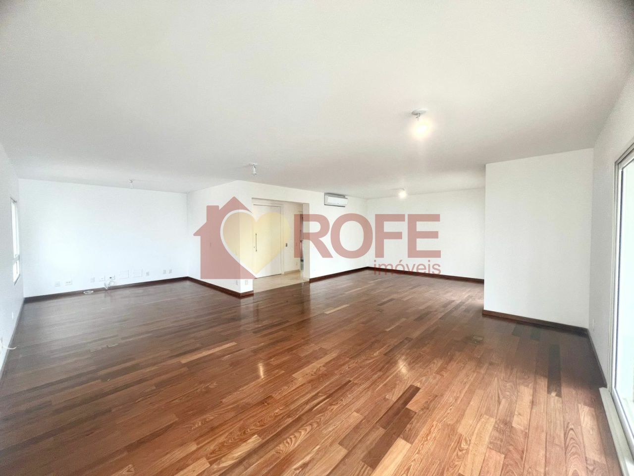 Foto 4 - RF2409