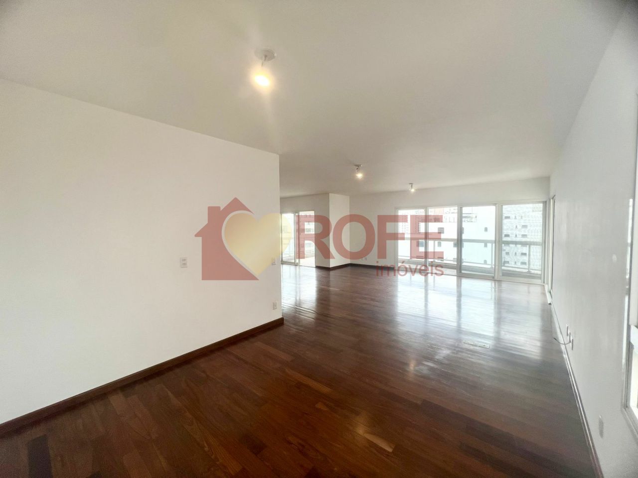 Foto 7 - RF2409