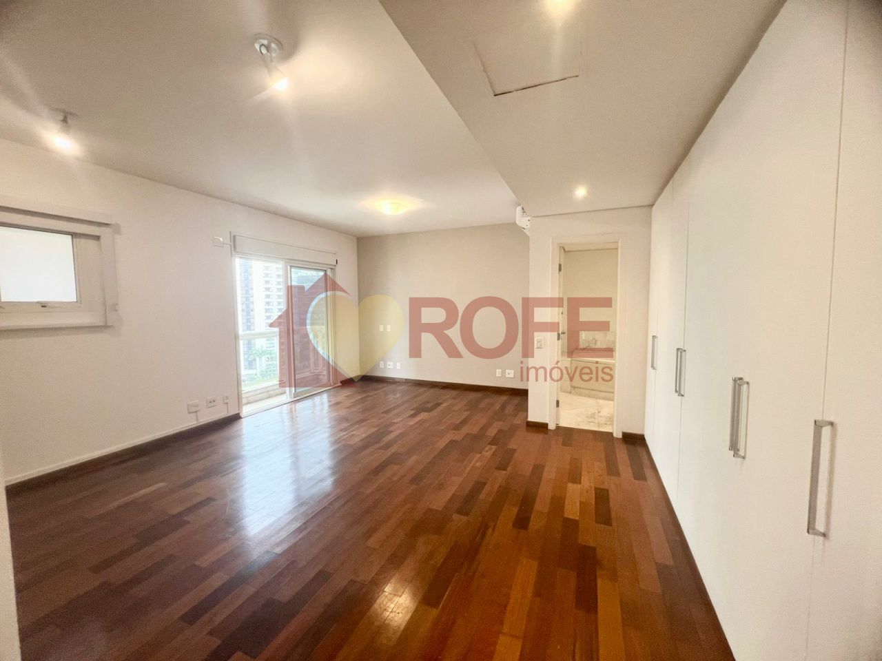 Foto 29 - RF2409