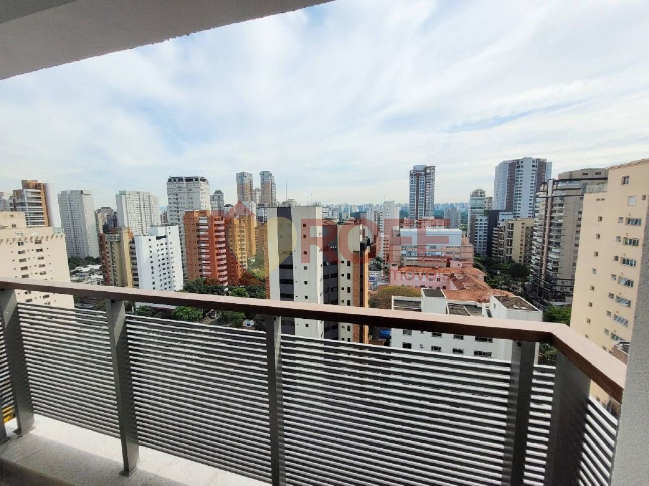 Foto 9 - RF24539