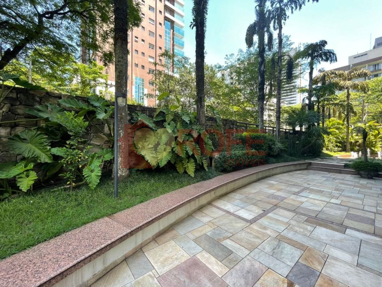 Foto 37 - RF24558