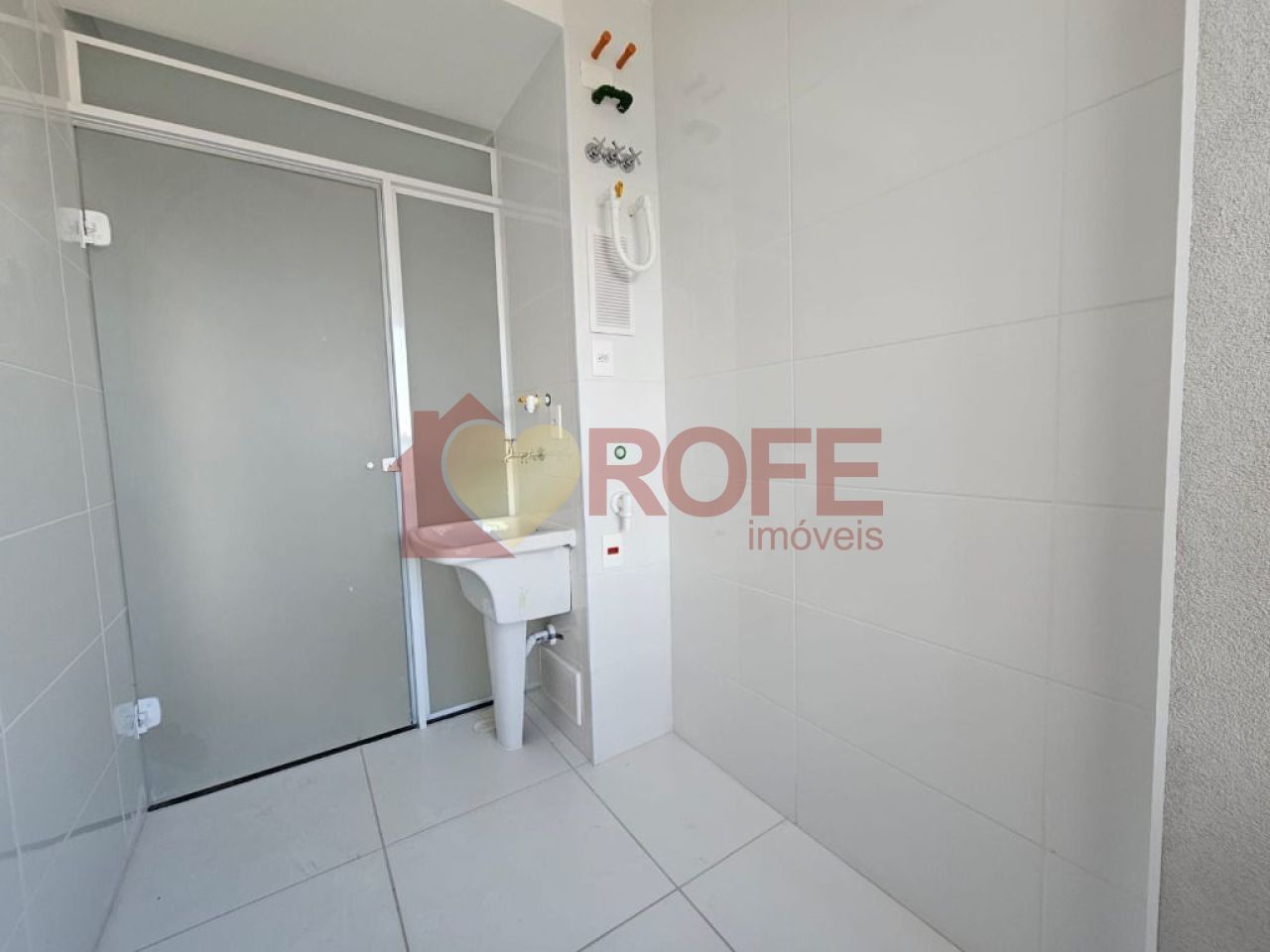Foto 17 - RF24576