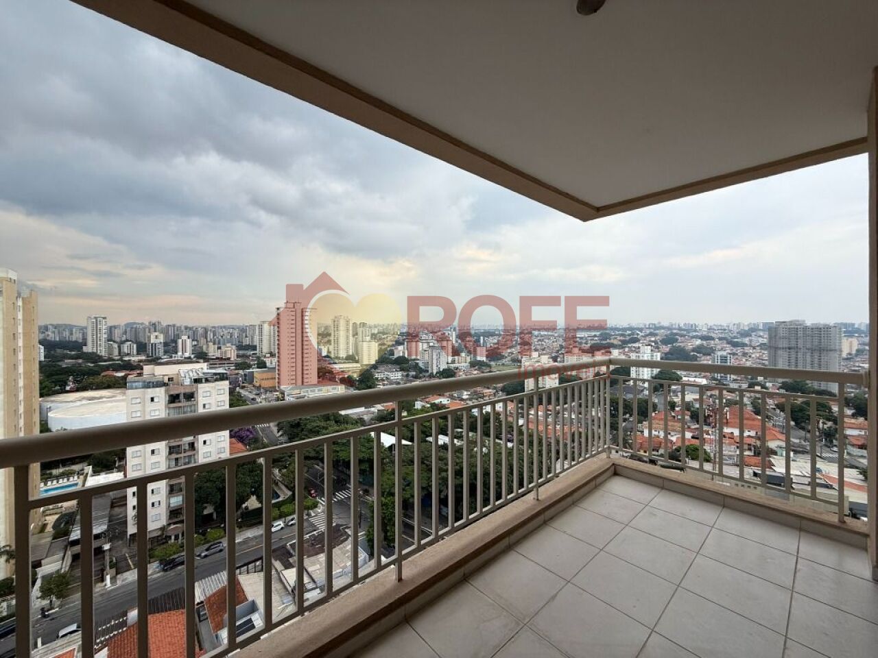Foto 4 - RF24590