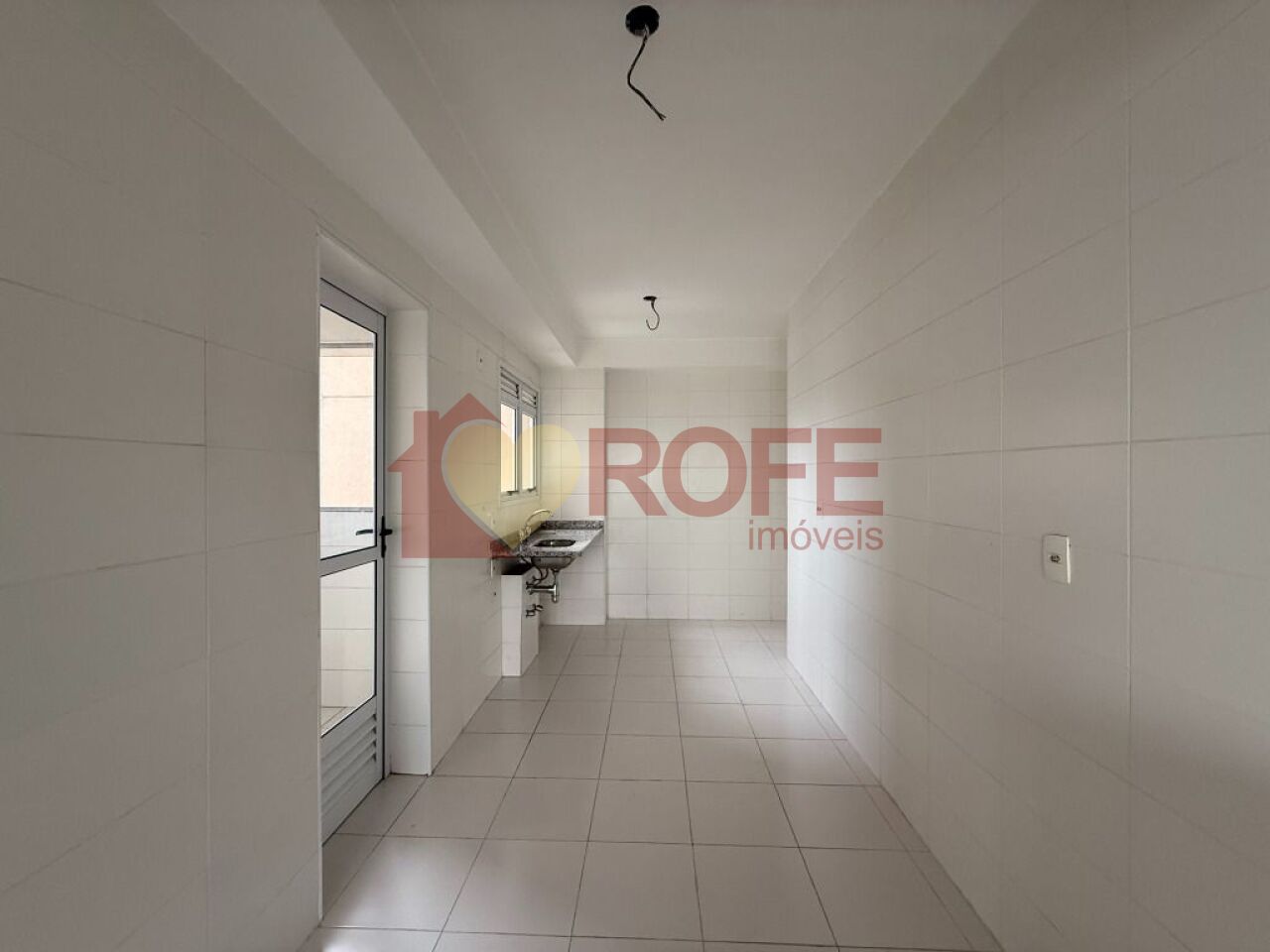 Foto 10 - RF24590