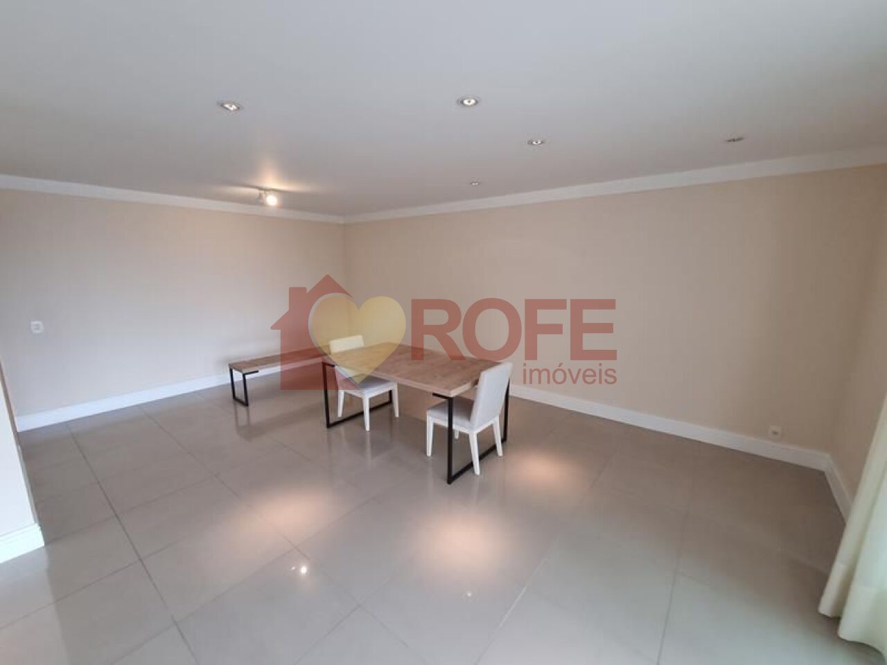 Foto 4 - RF24696