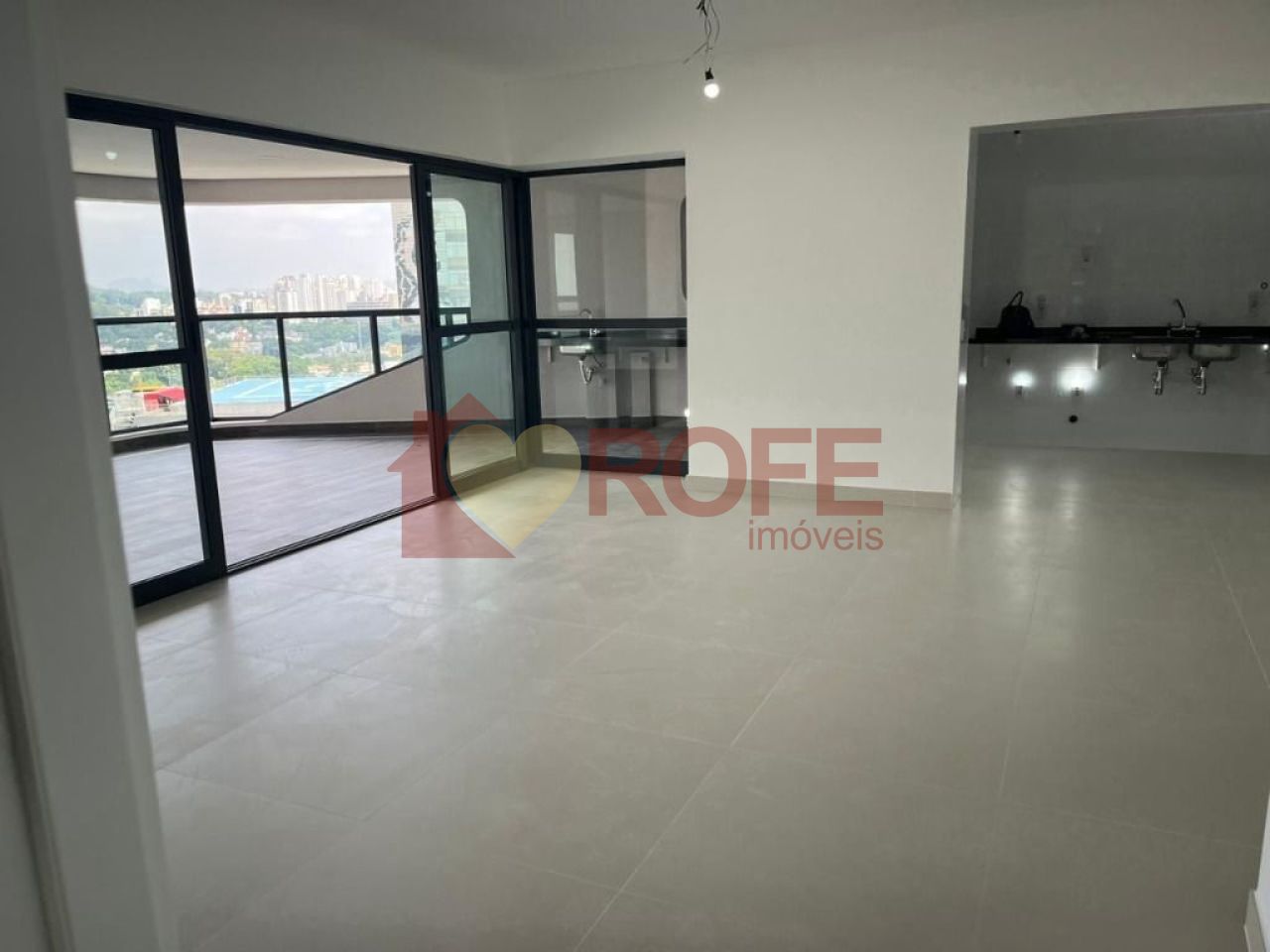 Foto 5 - RF24972