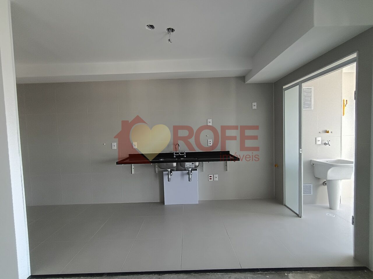 Foto 7 - RF25641