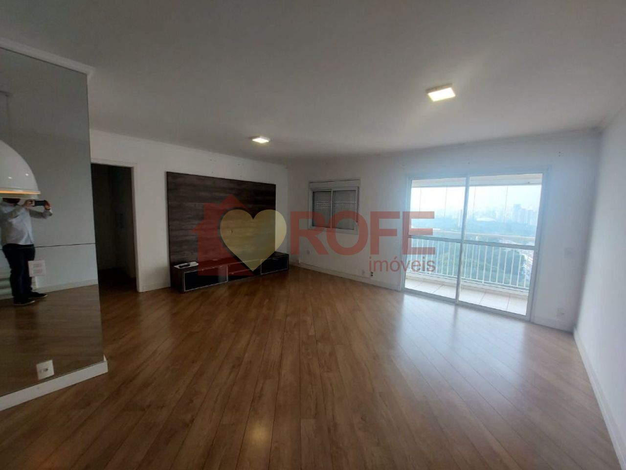 Foto 4 - RF25899