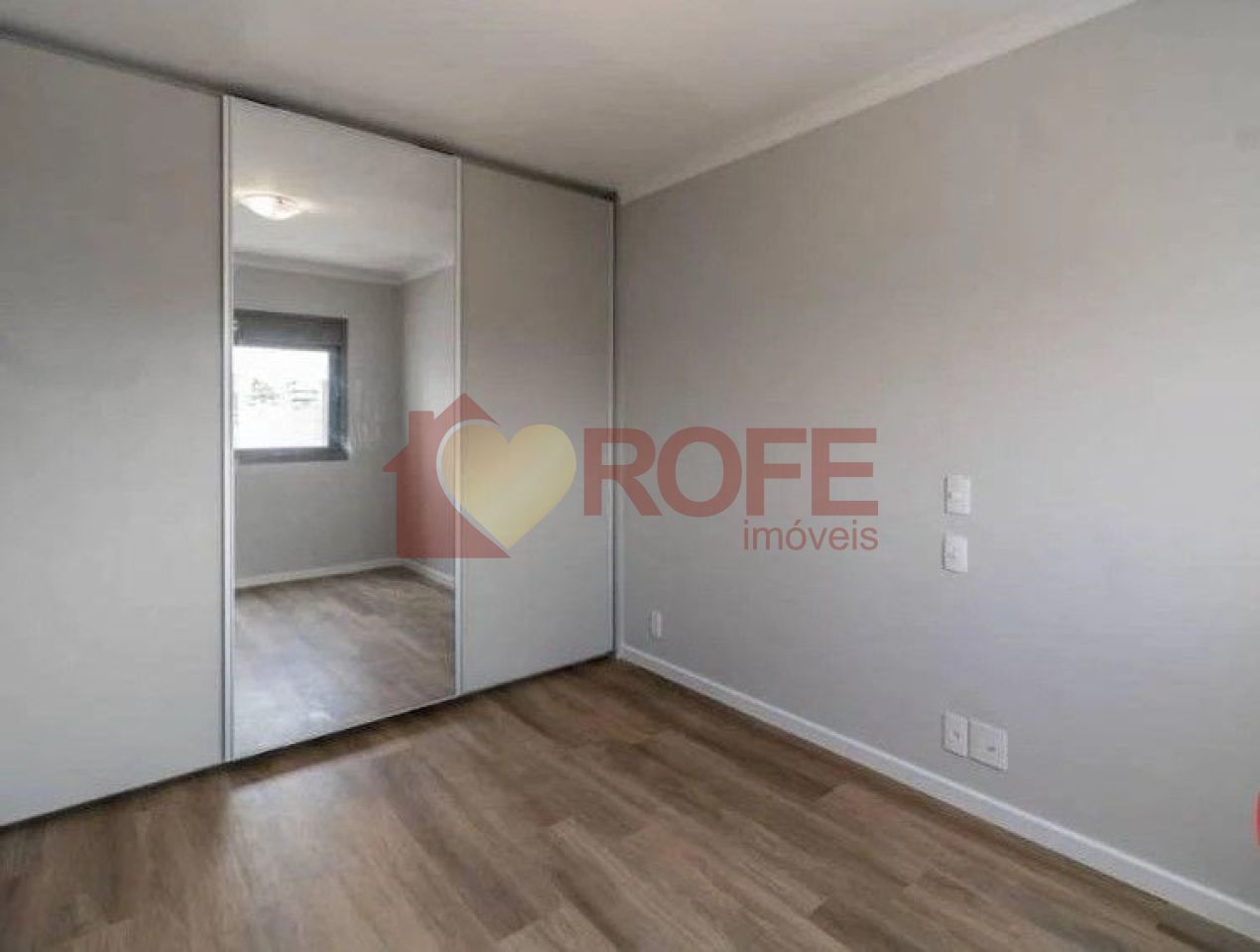 Foto 9 - RF25930