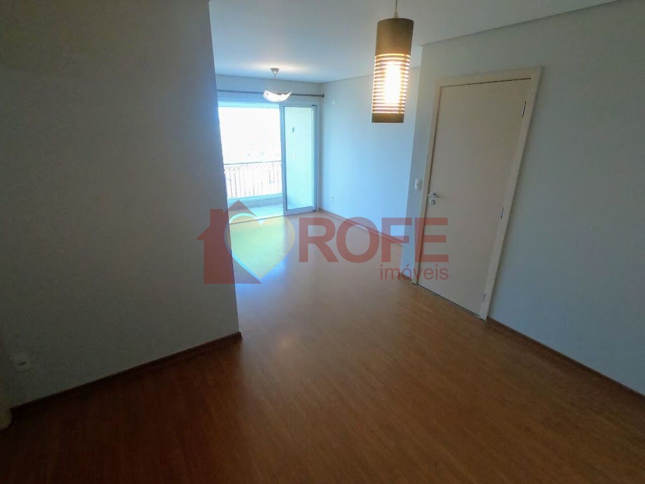 Foto 8 - RF26033
